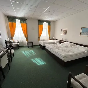 Omega Szálloda