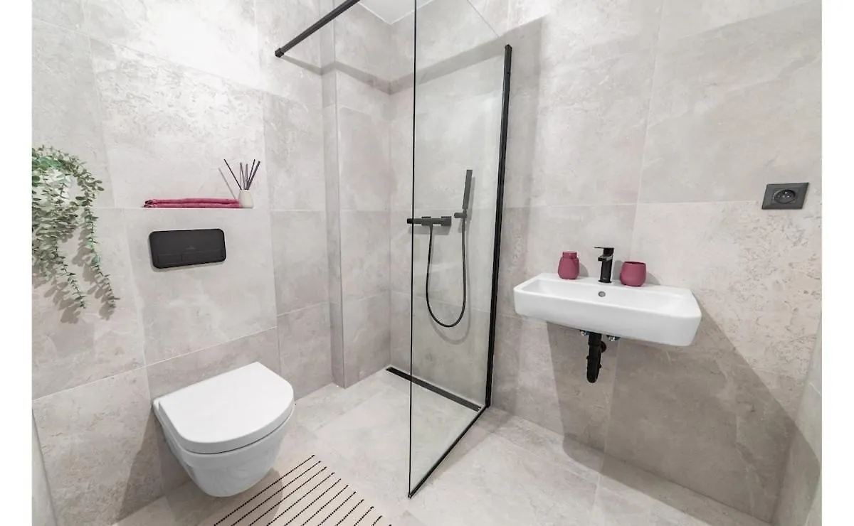 Zorya Sunrise Apartment Brno
